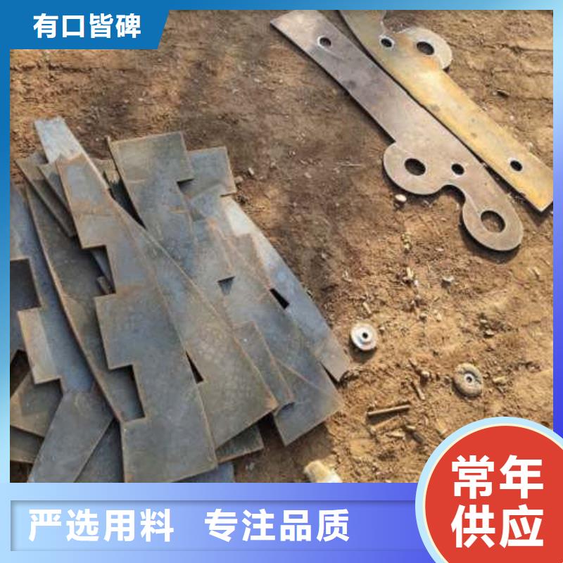 桥梁钢板立柱货源充足专注生产制造多年