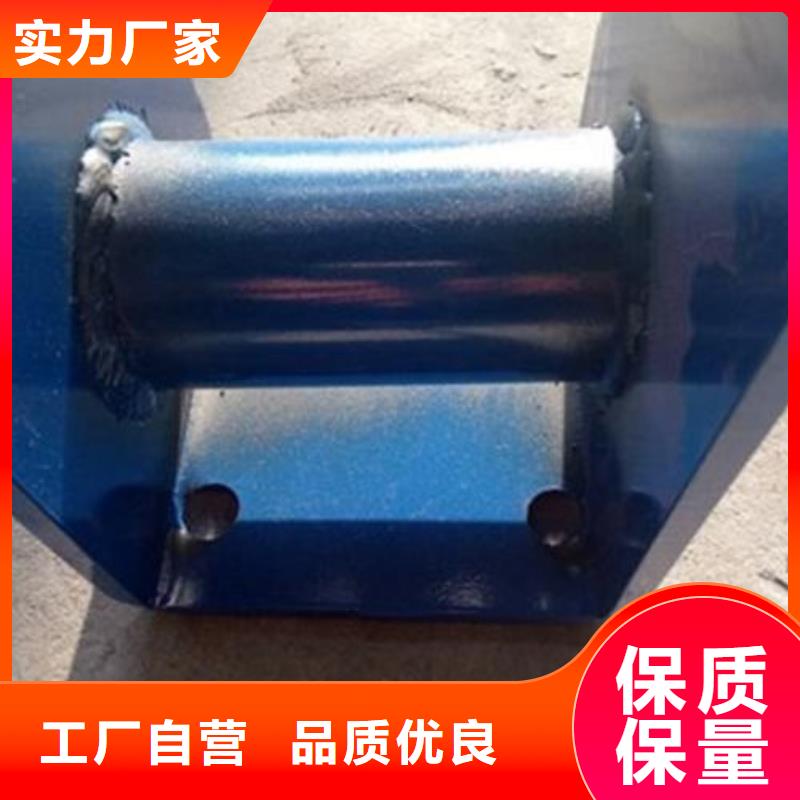 镀锌喷塑钢板立柱就选鑫星护栏辖区内品牌