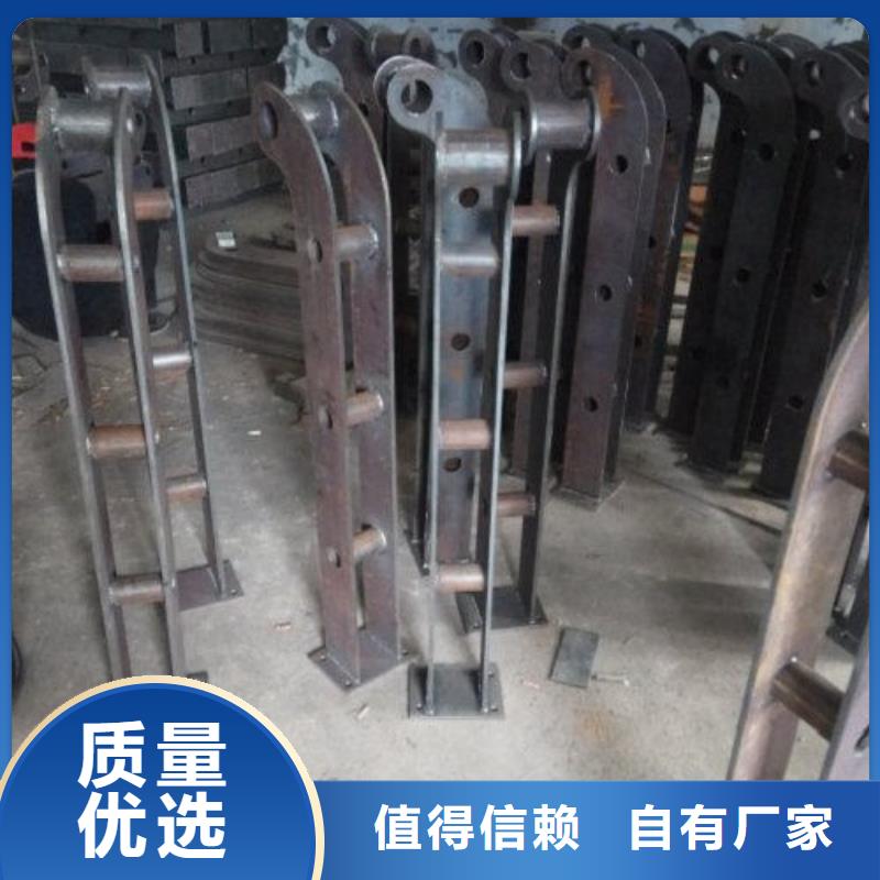 镀锌喷塑钢板立柱选材精良放心匠心工艺